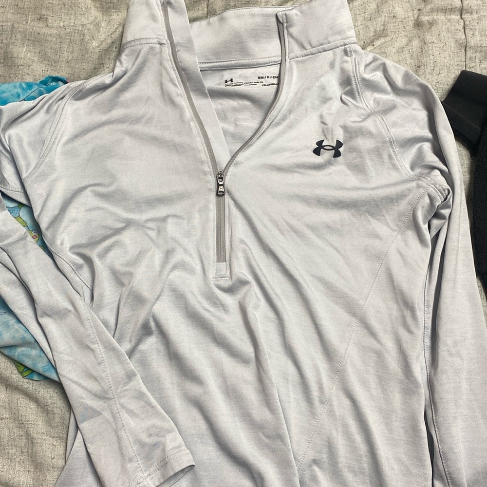 Underarmour Loose small heat gear long sleeve